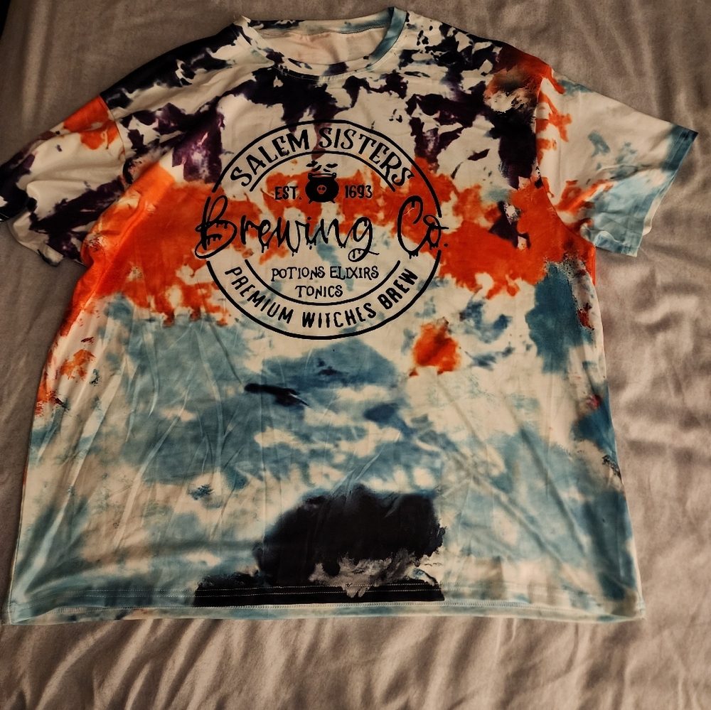 Salem sisters tshirt